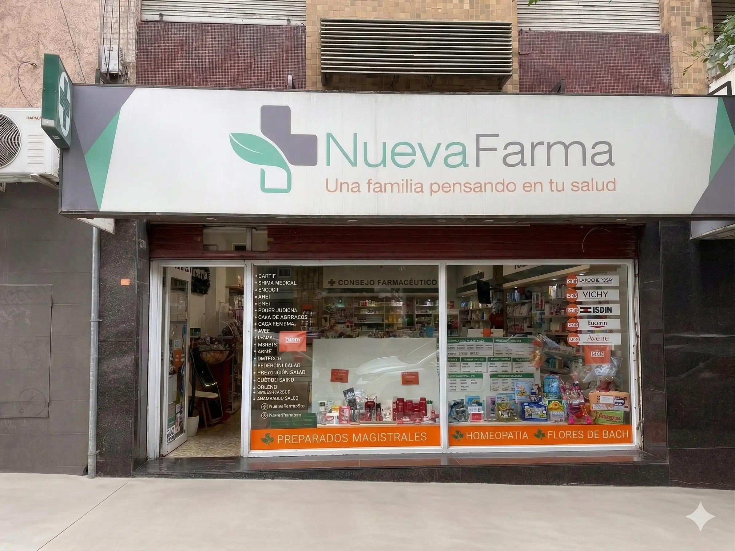 Frente de nuestro local NuevaFarma en Córdoba